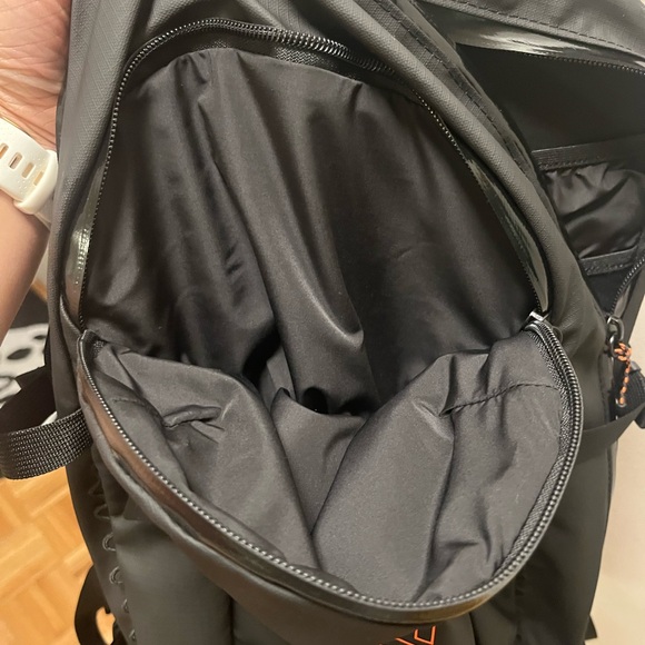 best mens backpack for laptop Full Grain Leather Backpacks Men Backpack Black Color:Black - Black White Skirt Awesome Design Capability:Ballistic-Protection Benro A-258M8 Aluminum Tripod